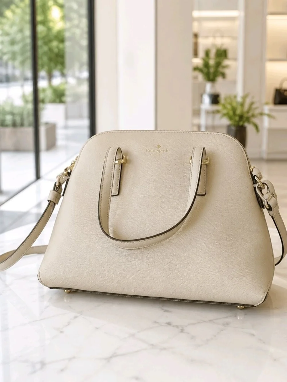 Kate Spade Cedar Street Maise Satchel Saffiano Leather Classic Dome Cream Logo
